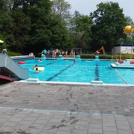 Middelpunt 아파트